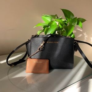 Michael Kors Selma Crossbody